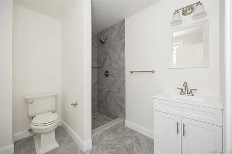 7 Fox Run Wappingers Falls NY 12590