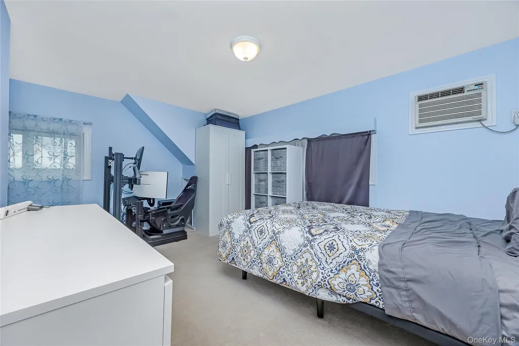 2 Glow Lane Hicksville NY 11801