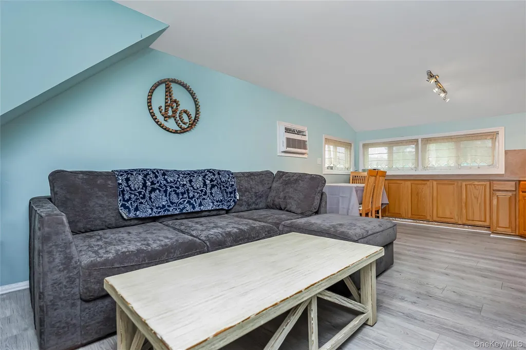 2 Glow Lane Hicksville NY 11801