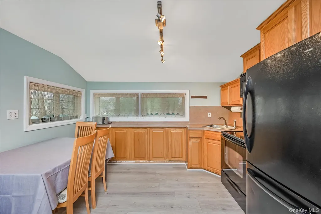 2 Glow Lane Hicksville NY 11801