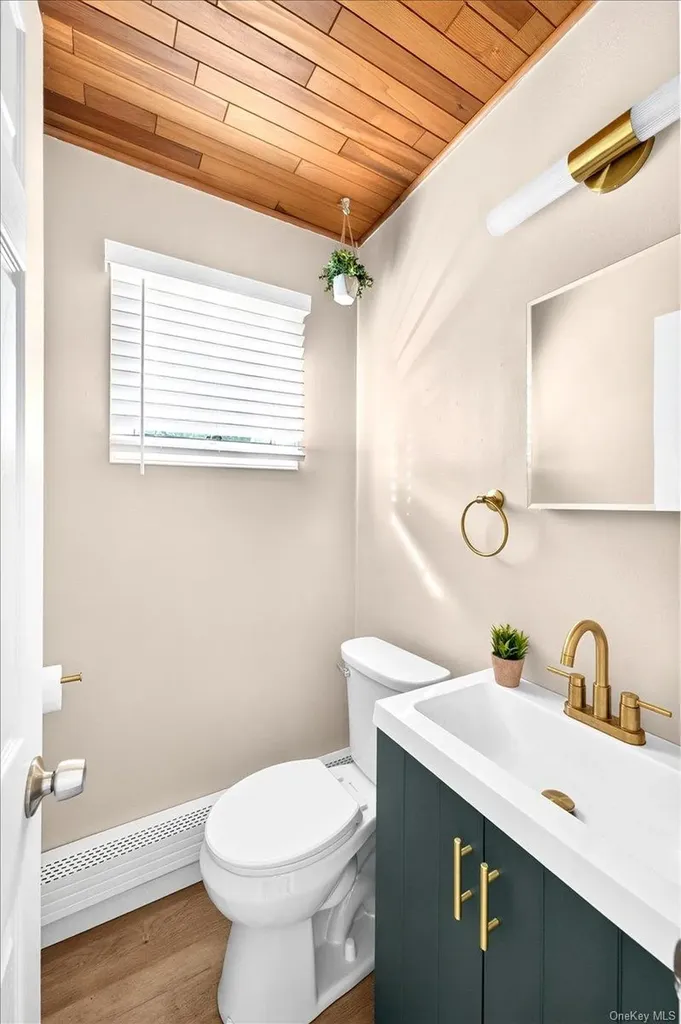 111 Sequoia Drive Coram NY 11727
