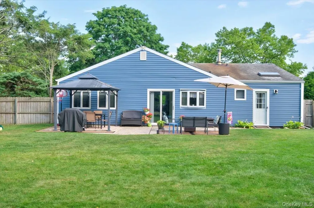 111 Sequoia Drive Coram NY 11727