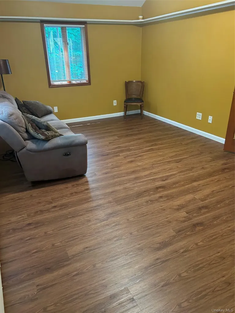 55 Glenacom Road Mahopac NY 10541