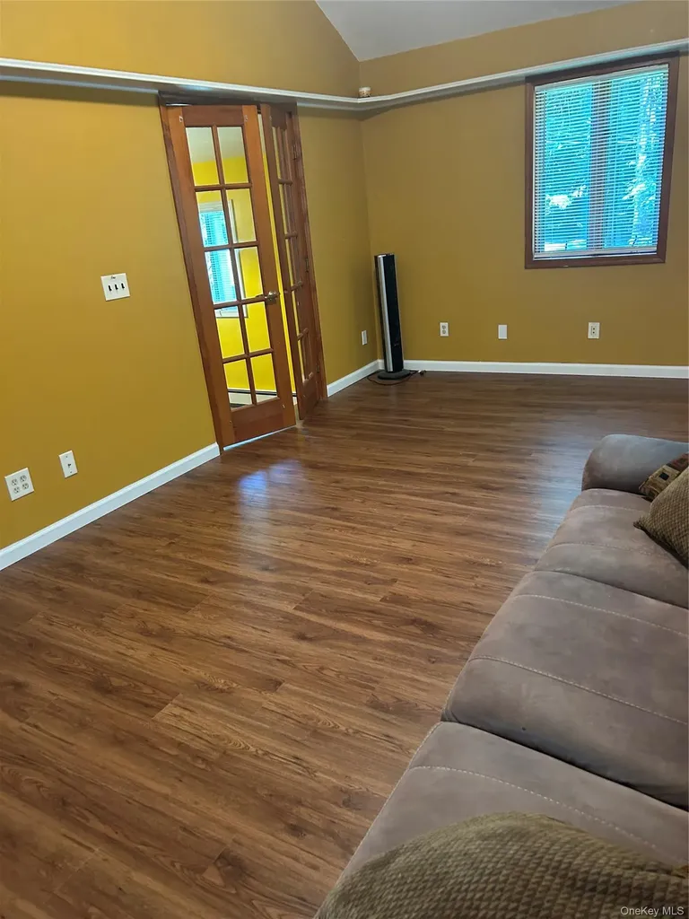 55 Glenacom Road Mahopac NY 10541