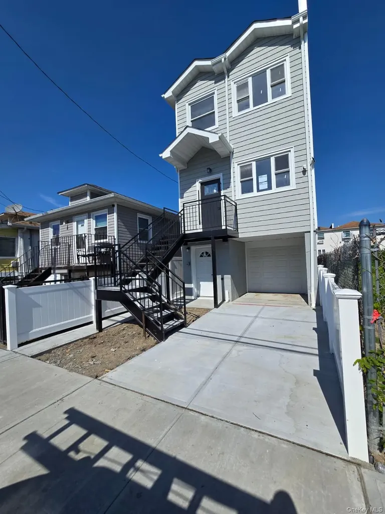 508 Beach 45 Street Far Rockaway NY 11691