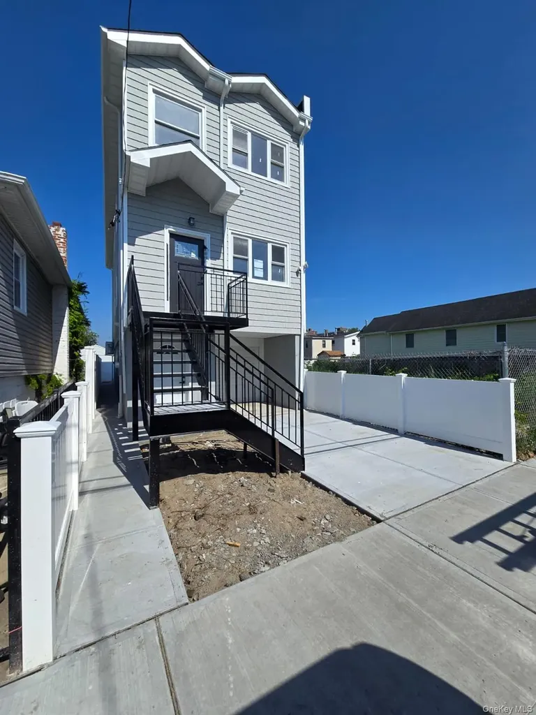 508 Beach 45 Street Far Rockaway NY 11691