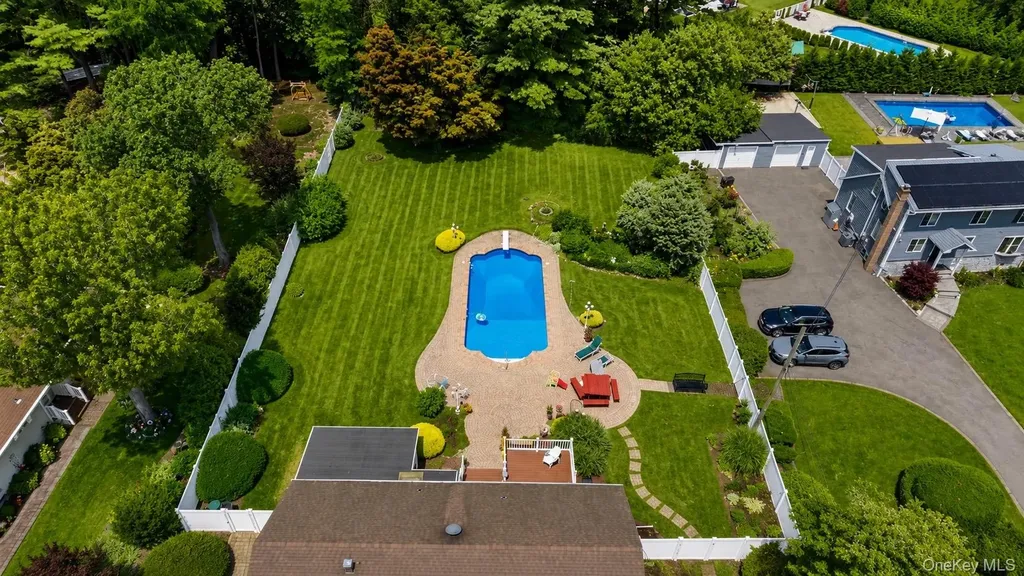 72 Dix Highway Dix Hills NY 11746