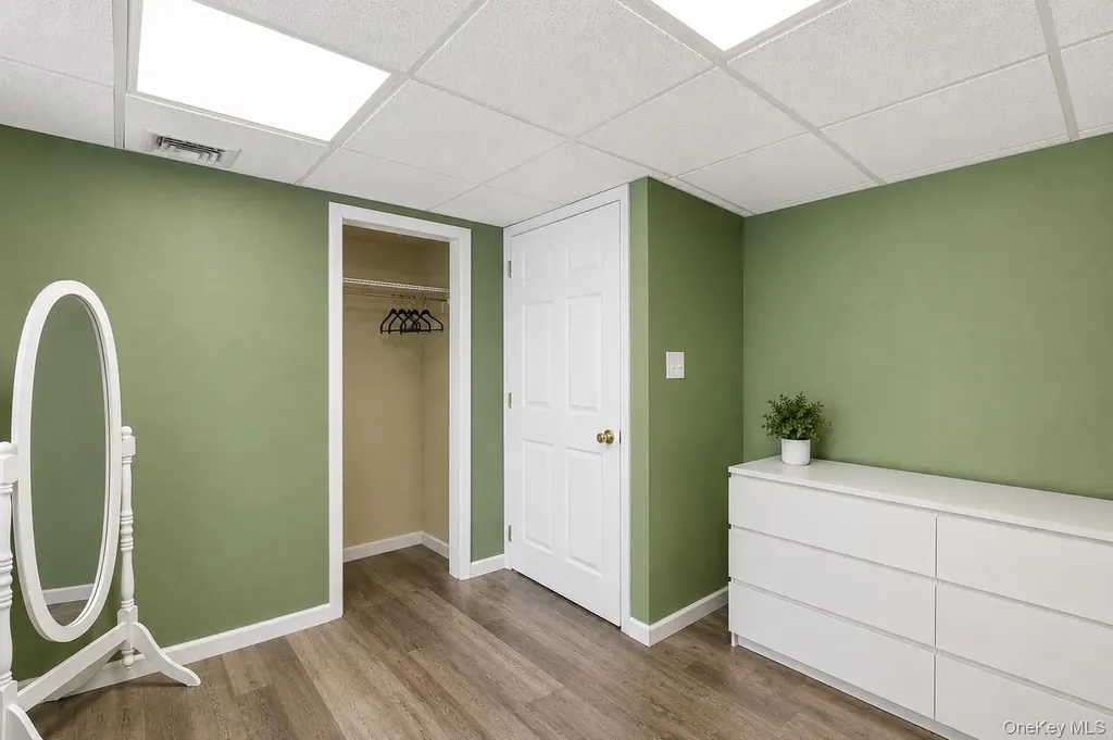 72 Dix Highway Dix Hills NY 11746
