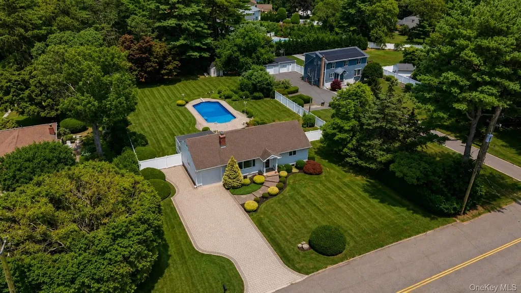 72 Dix Highway Dix Hills NY 11746