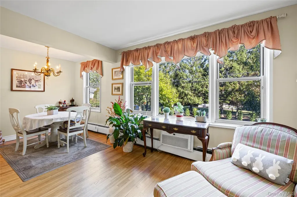 120 Morris Avenue Rockville Centre NY 11570