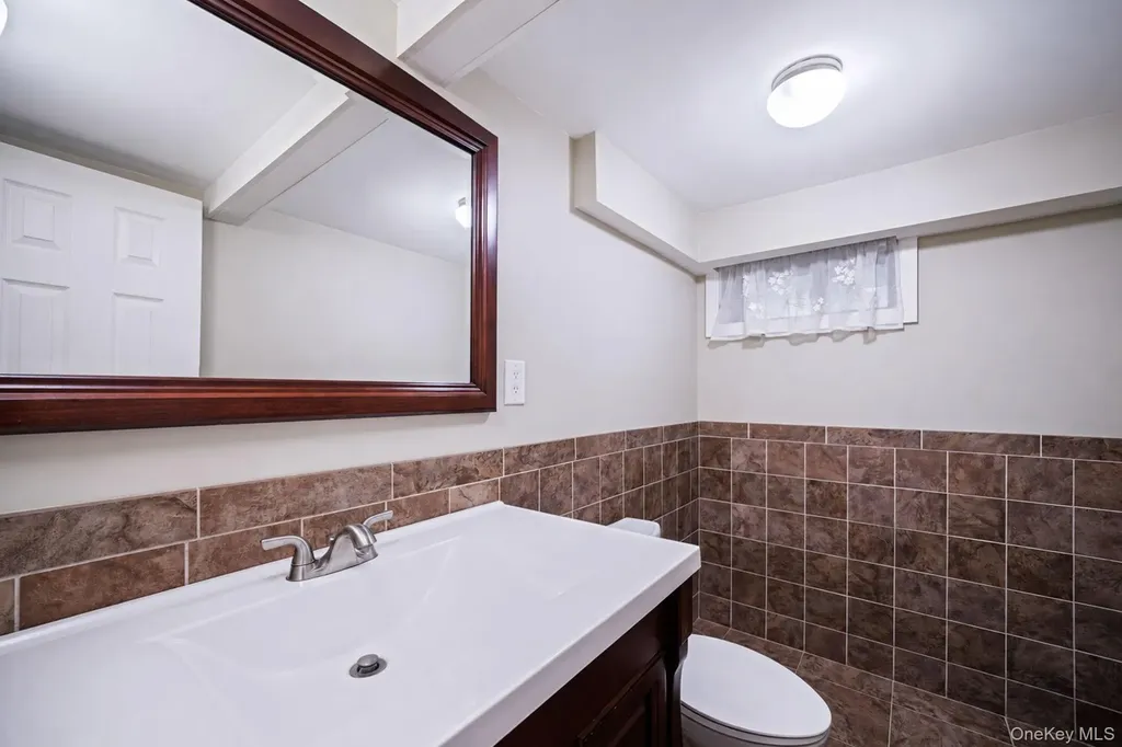 200 Whelan Place Seaford NY 11783