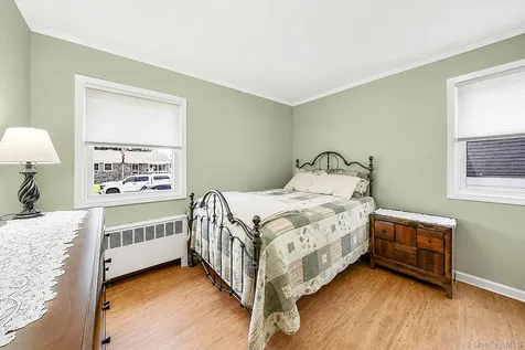 200 Whelan Place Seaford NY 11783