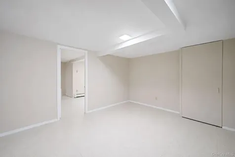 200 Whelan Place Seaford NY 11783
