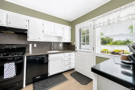 200 Whelan Place Seaford NY 11783