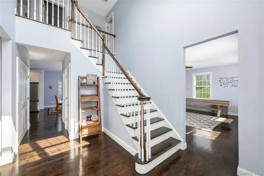 16 Noble Court Mahopac NY 10541