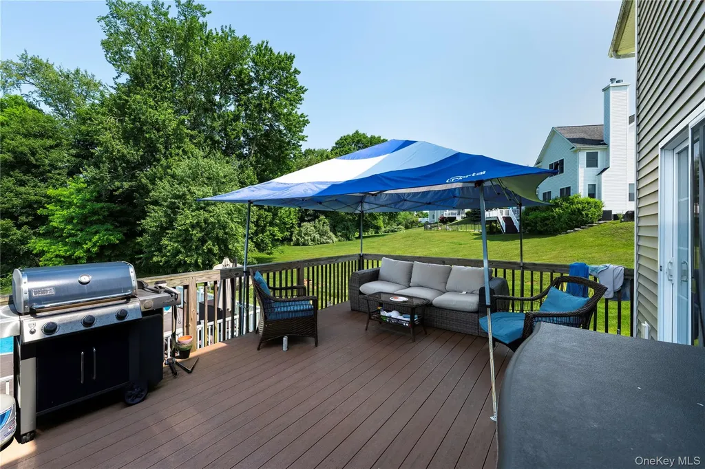 16 Noble Court Mahopac NY 10541