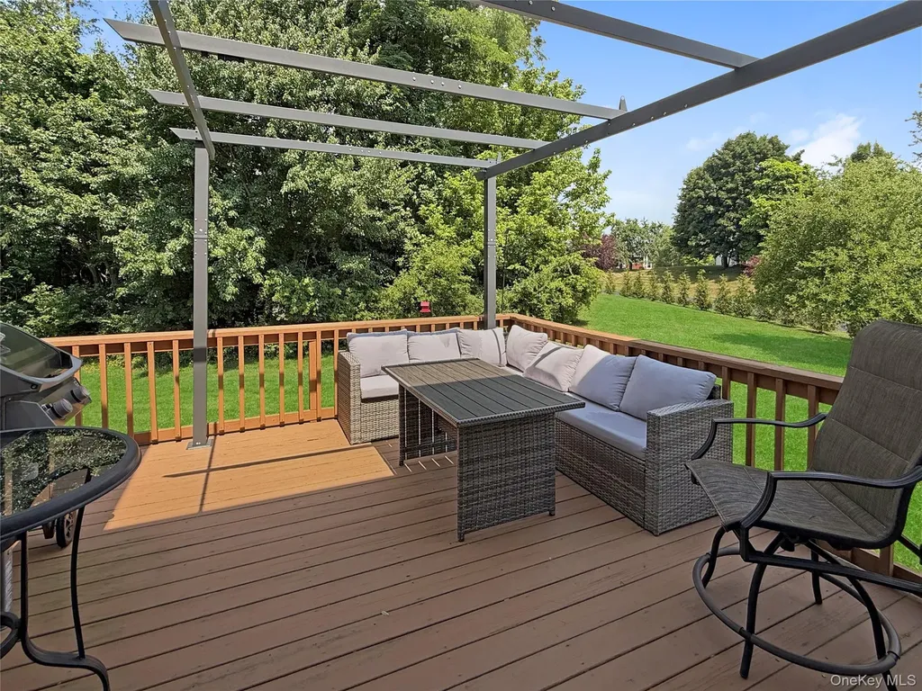 201 Windsor Road Fishkill NY 12524