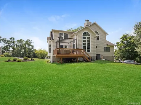 201 Windsor Road Fishkill NY 12524