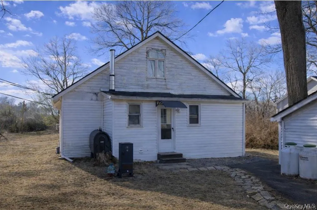 9 Benedict Lane New Windsor NY 12553