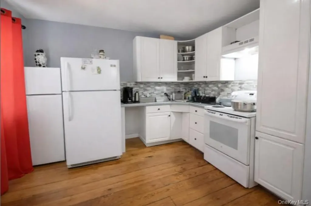 9 Benedict Lane New Windsor NY 12553