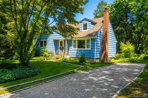 38 Maple Avenue Locust Valley NY 11560