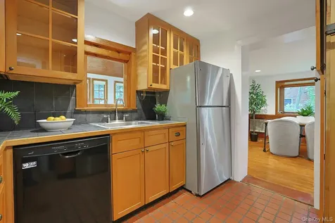 10 Broadway Dobbs Ferry NY 10522