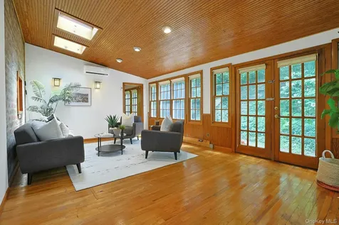 10 Broadway Dobbs Ferry NY 10522