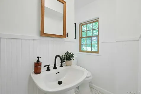 10 Broadway Dobbs Ferry NY 10522