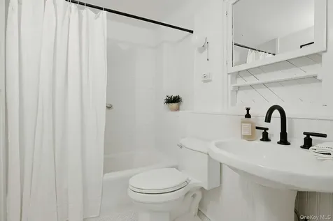10 Broadway Dobbs Ferry NY 10522