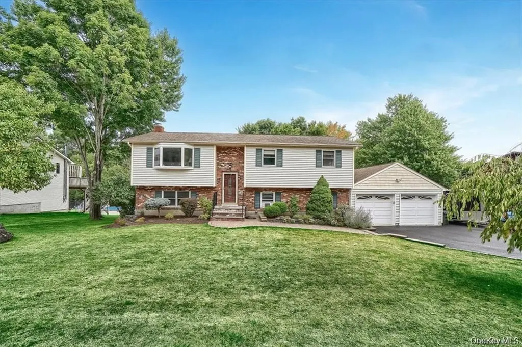 153 Barnes Road Washingtonville NY 10992