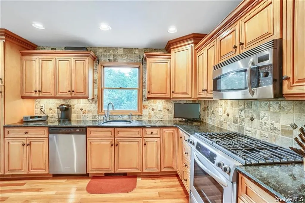 153 Barnes Road Washingtonville NY 10992