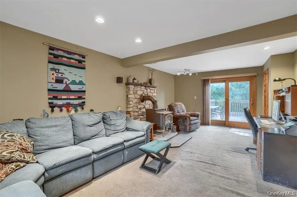 153 Barnes Road Washingtonville NY 10992