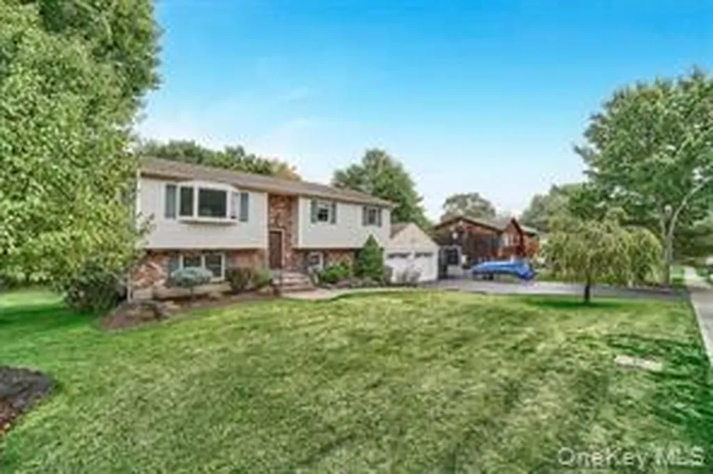 153 Barnes Road Washingtonville NY 10992