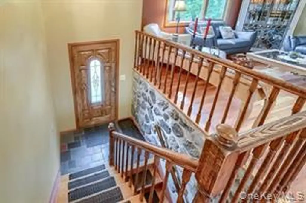 153 Barnes Road Washingtonville NY 10992