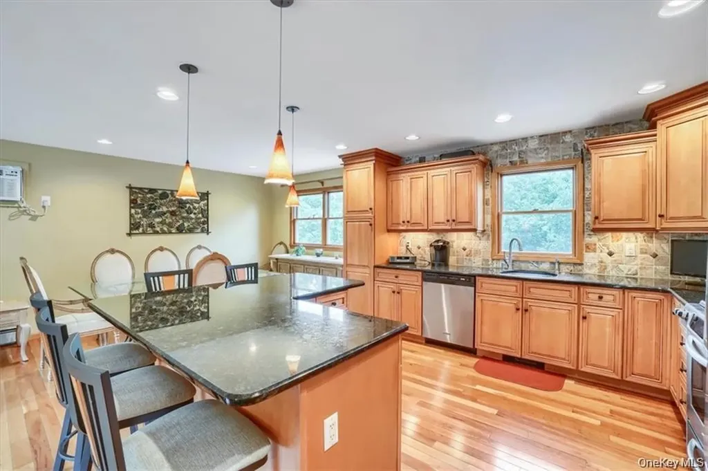 153 Barnes Road Washingtonville NY 10992
