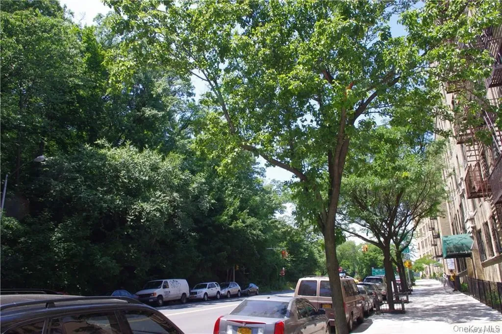 1803 Riverside Drive New York (manhattan) NY 10034