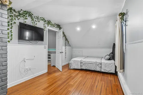 3977 Baylis Road Seaford NY 11783