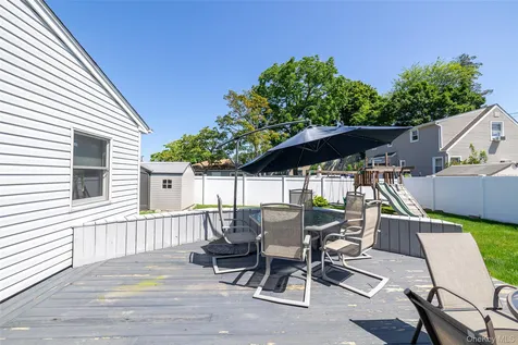 3977 Baylis Road Seaford NY 11783