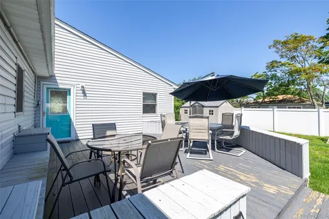 3977 Baylis Road Seaford NY 11783