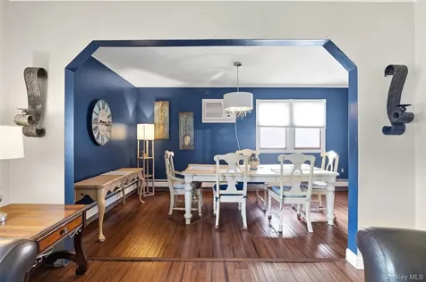 3977 Baylis Road Seaford NY 11783