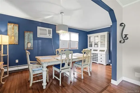 3977 Baylis Road Seaford NY 11783