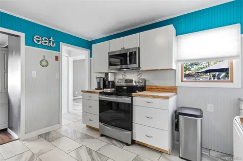3977 Baylis Road Seaford NY 11783