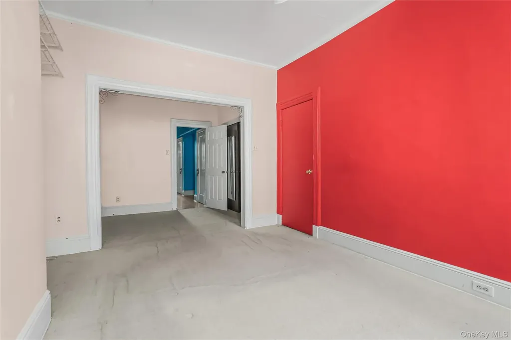 1880 Bleecker Street Ridgewood NY 11385