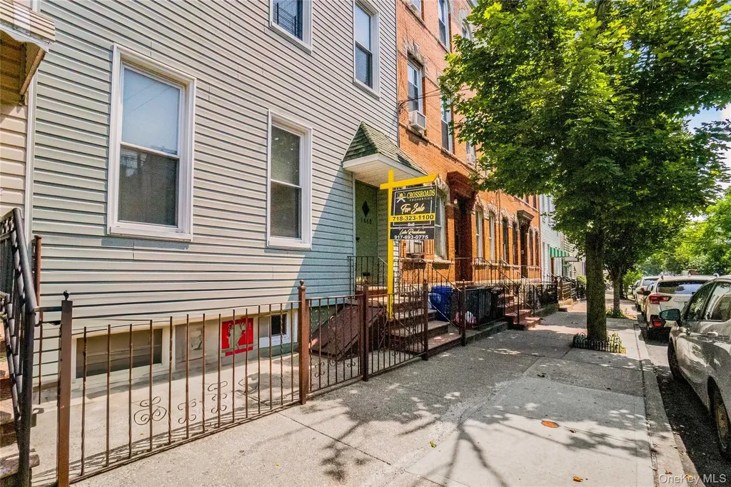 1880 Bleecker Street Ridgewood NY 11385