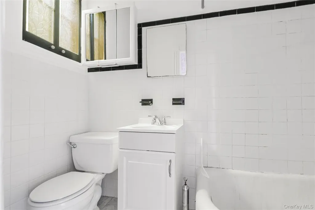 1880 Bleecker Street Ridgewood NY 11385