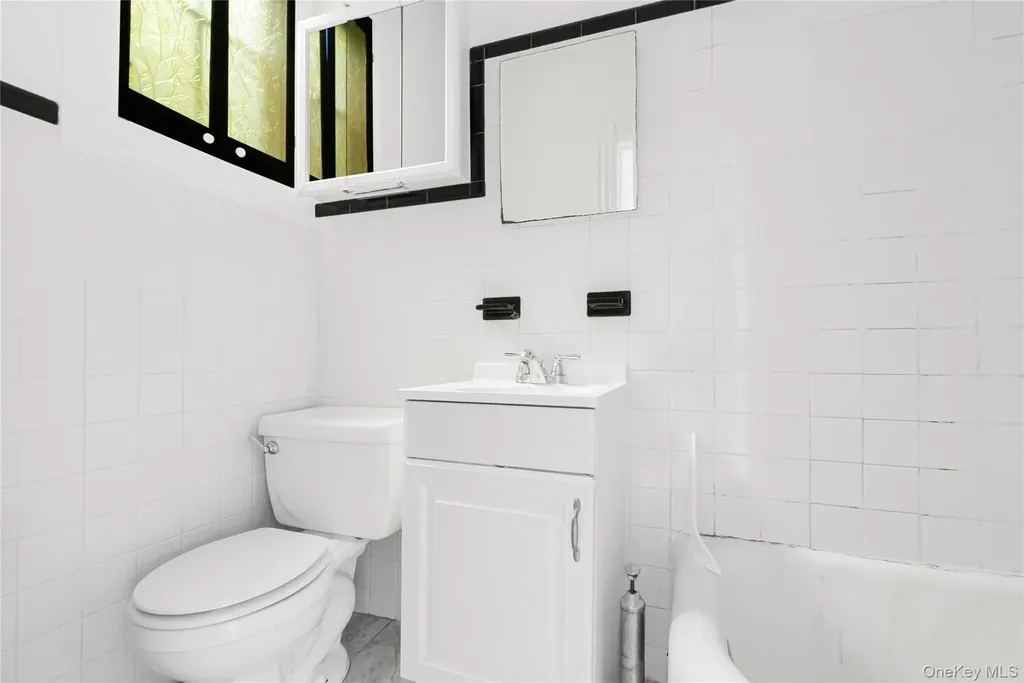 1880 Bleecker Street Ridgewood NY 11385