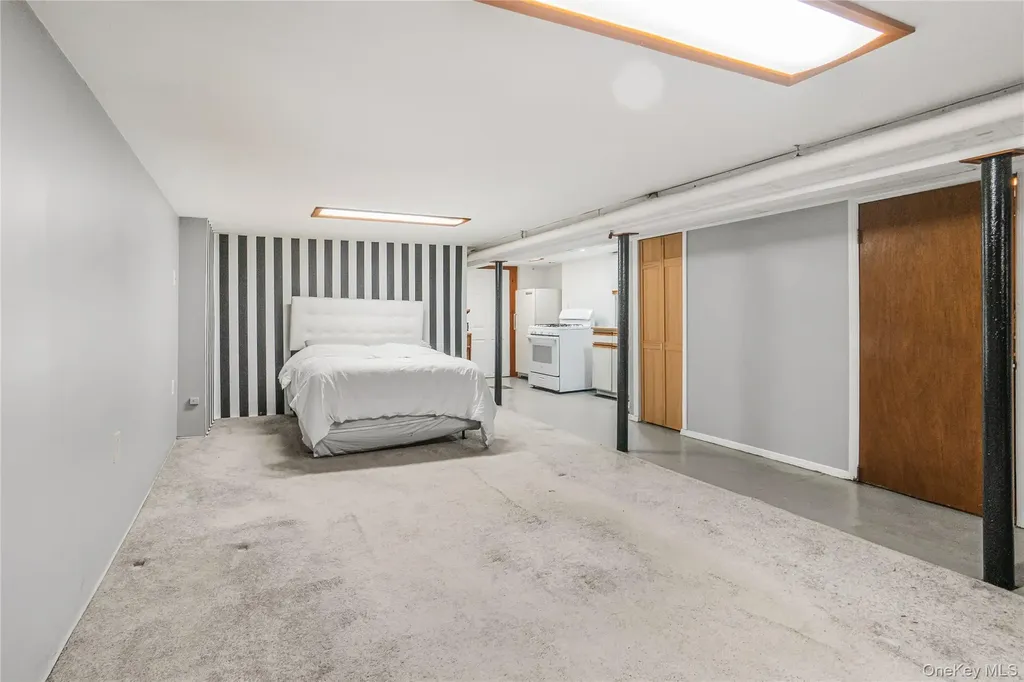 1880 Bleecker Street Ridgewood NY 11385
