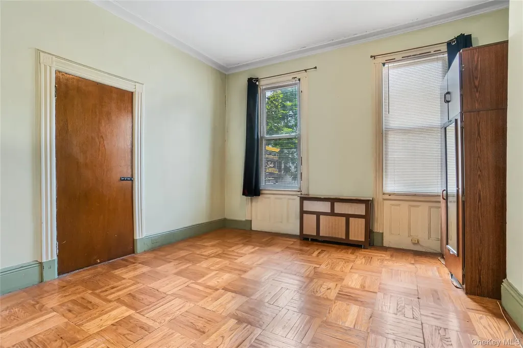 1880 Bleecker Street Ridgewood NY 11385