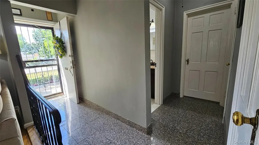 133 Hilltop Acres Yonkers NY 10704