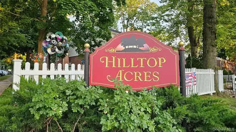 133 Hilltop Acres Yonkers NY 10704